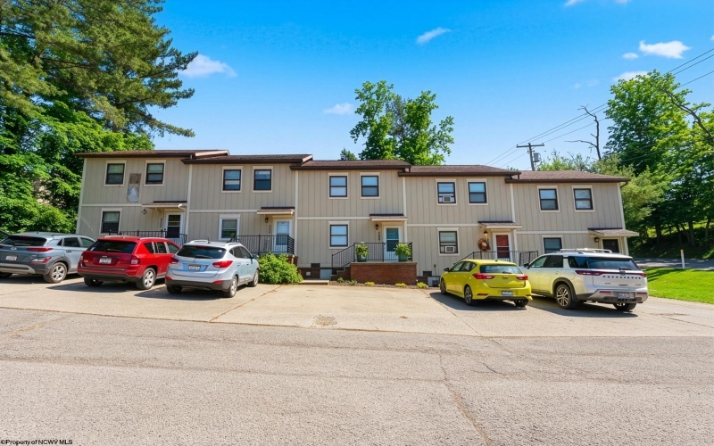 1697 Van Voorhis Road, Morgantown, West Virginia 26508, 2 Bedrooms Bedrooms, 4 Rooms Rooms,1 BathroomBathrooms,Single Family Attached,For Sale,Van Voorhis,10163839