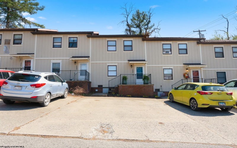 1697 Van Voorhis Road, Morgantown, West Virginia 26508, 2 Bedrooms Bedrooms, 4 Rooms Rooms,1 BathroomBathrooms,Single Family Attached,For Sale,Van Voorhis,10163839