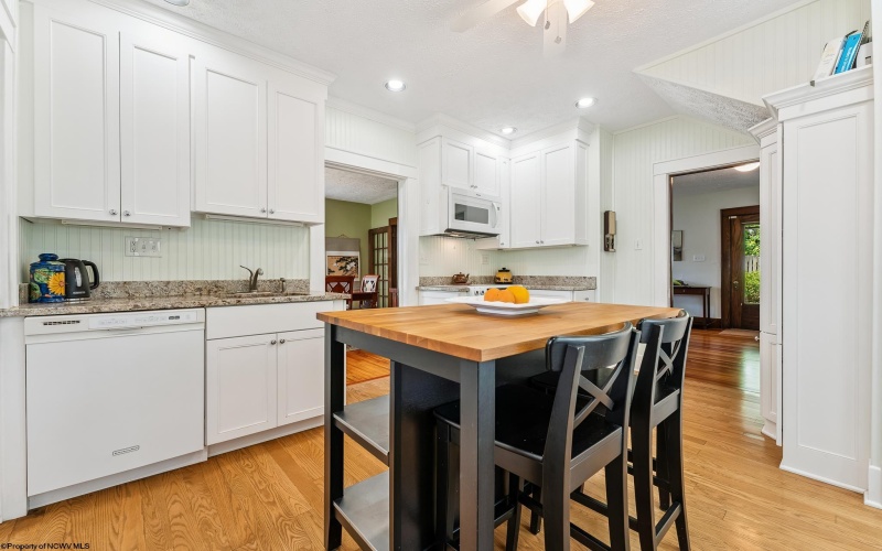 107 Ridgeley Road, Morgantown, West Virginia 26505, 4 Bedrooms Bedrooms, 8 Rooms Rooms,2 BathroomsBathrooms,Single Family Detached,For Sale,Ridgeley,10163852 107 Ridgeley Road, Morgantown, West Virginia 26505, 4 Bedrooms Bedrooms, 8 Rooms Rooms,2 BathroomsBathrooms,Single Family Detached,For Sale,Ridgeley,10163852