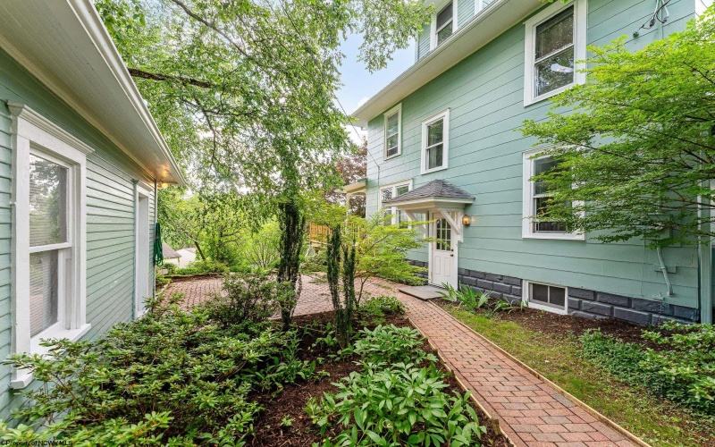 107 Ridgeley Road, Morgantown, West Virginia 26505, 4 Bedrooms Bedrooms, 8 Rooms Rooms,2 BathroomsBathrooms,Single Family Detached,For Sale,Ridgeley,10163852 107 Ridgeley Road, Morgantown, West Virginia 26505, 4 Bedrooms Bedrooms, 8 Rooms Rooms,2 BathroomsBathrooms,Single Family Detached,For Sale,Ridgeley,10163852