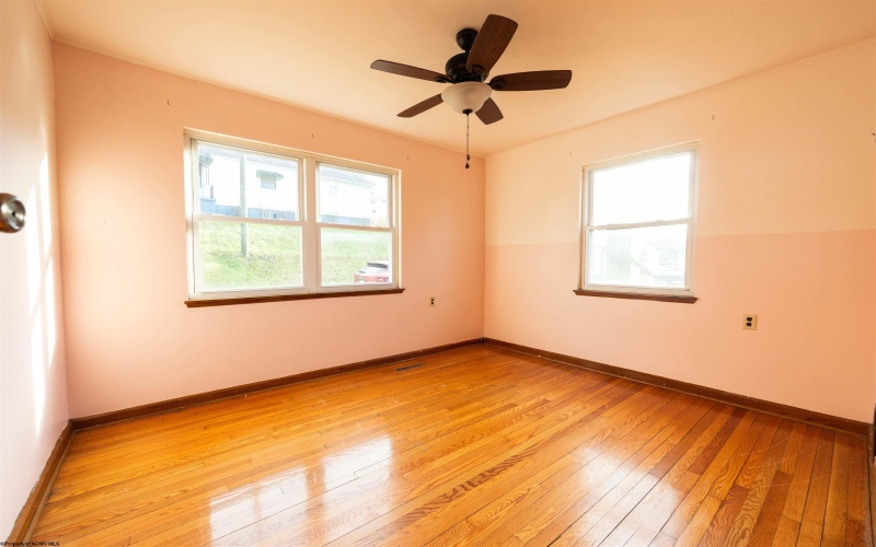 612 Potomac Avenue, Fairmont, West Virginia 26554, 2 Bedrooms Bedrooms, 4 Rooms Rooms,1 BathroomBathrooms,Single Family Detached,For Sale,Potomac,10163844 612 Potomac Avenue, Fairmont, West Virginia 26554, 2 Bedrooms Bedrooms, 4 Rooms Rooms,1 BathroomBathrooms,Single Family Detached,For Sale,Potomac,10163844