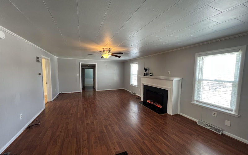 500 Indiana Avenue, Nutter Fort, West Virginia 26301, 3 Bedrooms Bedrooms, 7 Rooms Rooms,1 BathroomBathrooms,Single Family Detached,For Sale,Indiana,10163847 500 Indiana Avenue, Nutter Fort, West Virginia 26301, 3 Bedrooms Bedrooms, 7 Rooms Rooms,1 BathroomBathrooms,Single Family Detached,For Sale,Indiana,10163847