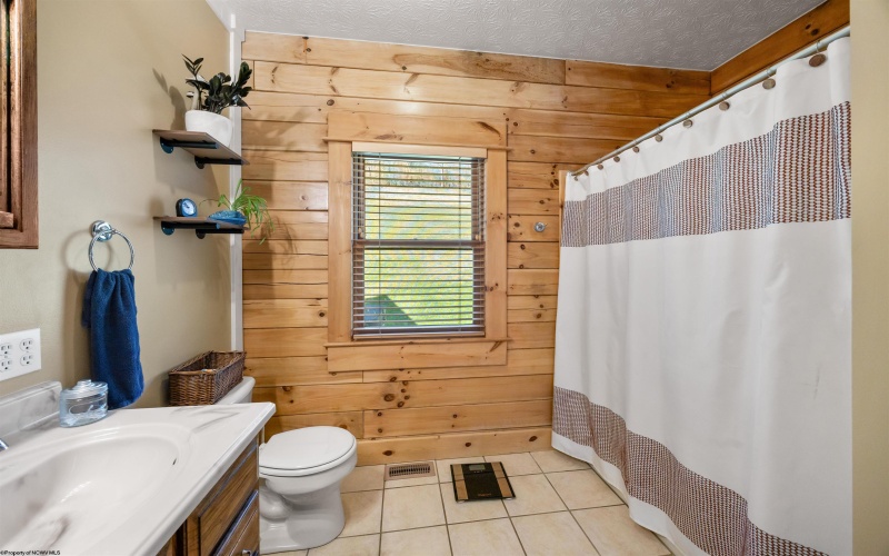 215 Grove Street, Buckhannon, West Virginia 26201, 3 Bedrooms Bedrooms, 7 Rooms Rooms,2 BathroomsBathrooms,Single Family Detached,For Sale,Grove,10163841