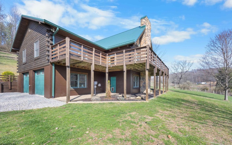 215 Grove Street, Buckhannon, West Virginia 26201, 3 Bedrooms Bedrooms, 7 Rooms Rooms,2 BathroomsBathrooms,Single Family Detached,For Sale,Grove,10163841