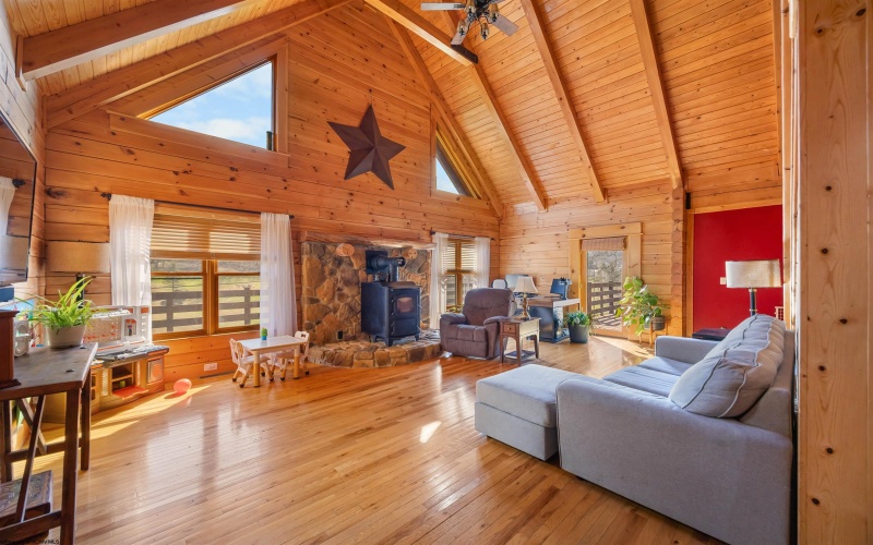 215 Grove Street, Buckhannon, West Virginia 26201, 3 Bedrooms Bedrooms, 7 Rooms Rooms,2 BathroomsBathrooms,Single Family Detached,For Sale,Grove,10163841