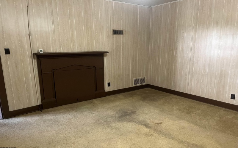 124 Main Avenue, Weston, West Virginia 26452, 4 Bedrooms Bedrooms, 9 Rooms Rooms,2 BathroomsBathrooms,Single Family Detached,For Sale,Main,10163849 124 Main Avenue, Weston, West Virginia 26452, 4 Bedrooms Bedrooms, 9 Rooms Rooms,2 BathroomsBathrooms,Single Family Detached,For Sale,Main,10163849