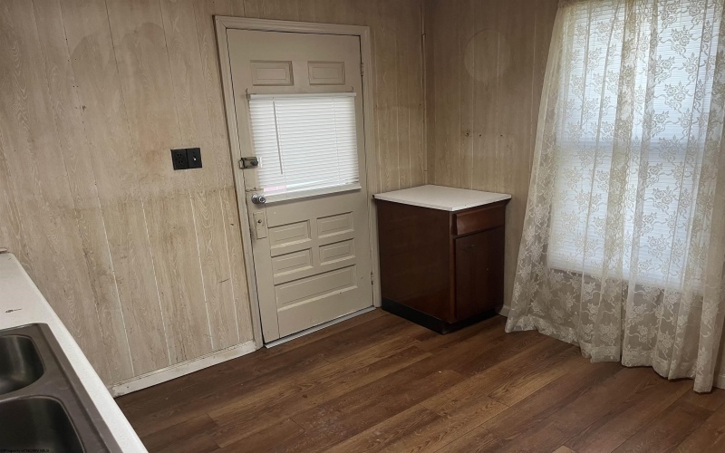 124 Main Avenue, Weston, West Virginia 26452, 4 Bedrooms Bedrooms, 9 Rooms Rooms,2 BathroomsBathrooms,Single Family Detached,For Sale,Main,10163849 124 Main Avenue, Weston, West Virginia 26452, 4 Bedrooms Bedrooms, 9 Rooms Rooms,2 BathroomsBathrooms,Single Family Detached,For Sale,Main,10163849