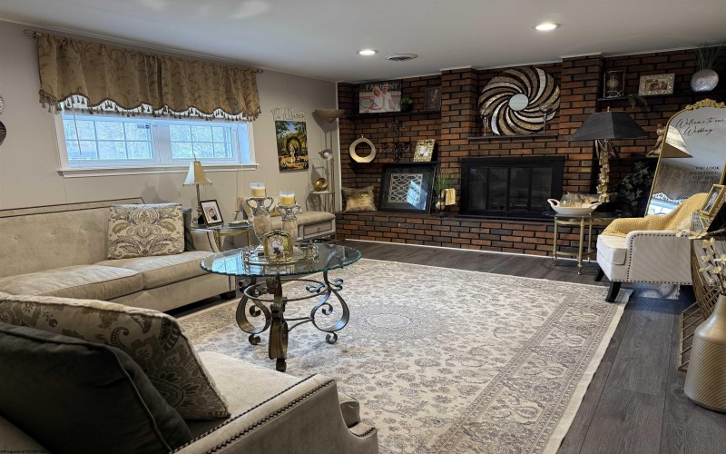 34 Hollen Circle, Fairmont, West Virginia 26554, 3 Bedrooms Bedrooms, 8 Rooms Rooms,3 BathroomsBathrooms,Single Family Detached,For Sale,Hollen,10163856 34 Hollen Circle, Fairmont, West Virginia 26554, 3 Bedrooms Bedrooms, 8 Rooms Rooms,3 BathroomsBathrooms,Single Family Detached,For Sale,Hollen,10163856