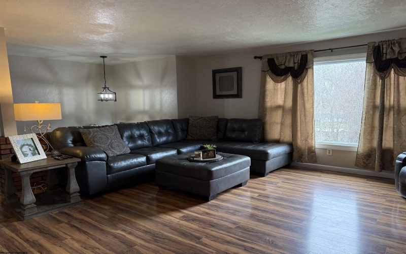 34 Hollen Circle, Fairmont, West Virginia 26554, 3 Bedrooms Bedrooms, 8 Rooms Rooms,3 BathroomsBathrooms,Single Family Detached,For Sale,Hollen,10163856 34 Hollen Circle, Fairmont, West Virginia 26554, 3 Bedrooms Bedrooms, 8 Rooms Rooms,3 BathroomsBathrooms,Single Family Detached,For Sale,Hollen,10163856