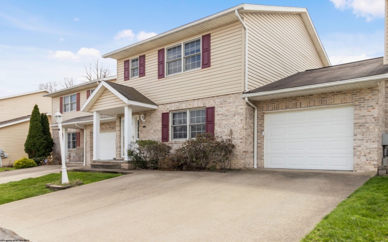 123 Donna Avenue, Morgantown, West Virginia 26505, 3 Bedrooms Bedrooms, 7 Rooms Rooms,2 BathroomsBathrooms,Single Family Attached,For Sale,Donna,10163860 123 Donna Avenue, Morgantown, West Virginia 26505, 3 Bedrooms Bedrooms, 7 Rooms Rooms,2 BathroomsBathrooms,Single Family Attached,For Sale,Donna,10163860