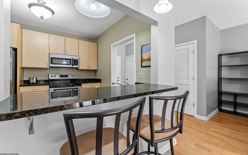 212 Fountain View, Morgantown, West Virginia 26505, 1 Bedroom Bedrooms, 3 Rooms Rooms,1 BathroomBathrooms,Single Family Attached,For Sale,Fountain,10163862