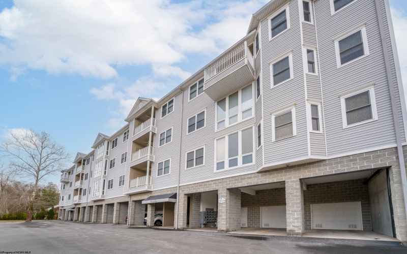 212 Fountain View, Morgantown, West Virginia 26505, 1 Bedroom Bedrooms, 3 Rooms Rooms,1 BathroomBathrooms,Single Family Attached,For Sale,Fountain,10163862