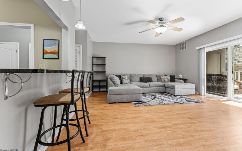 212 Fountain View, Morgantown, West Virginia 26505, 1 Bedroom Bedrooms, 3 Rooms Rooms,1 BathroomBathrooms,Single Family Attached,For Sale,Fountain,10163862