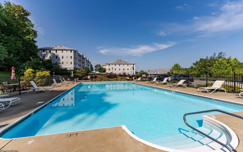 212 Fountain View, Morgantown, West Virginia 26505, 1 Bedroom Bedrooms, 3 Rooms Rooms,1 BathroomBathrooms,Single Family Attached,For Sale,Fountain,10163862