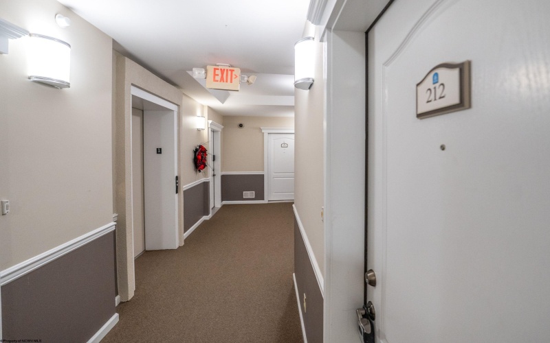 212 Fountain View, Morgantown, West Virginia 26505, 1 Bedroom Bedrooms, 3 Rooms Rooms,1 BathroomBathrooms,Single Family Attached,For Sale,Fountain,10163862