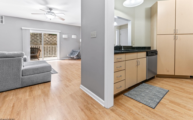 212 Fountain View, Morgantown, West Virginia 26505, 1 Bedroom Bedrooms, 3 Rooms Rooms,1 BathroomBathrooms,Single Family Attached,For Sale,Fountain,10163862