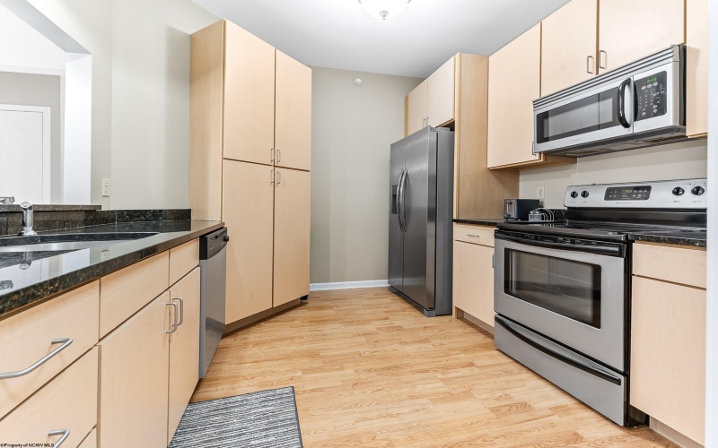 212 Fountain View, Morgantown, West Virginia 26505, 1 Bedroom Bedrooms, 3 Rooms Rooms,1 BathroomBathrooms,Single Family Attached,For Sale,Fountain,10163862