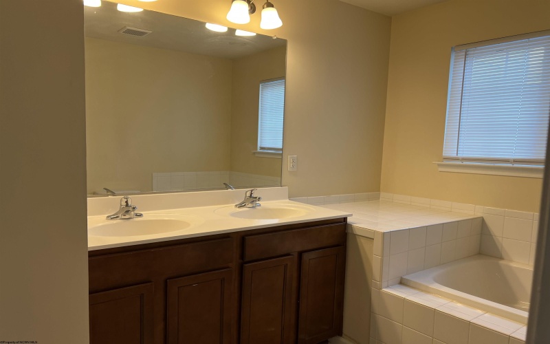 325 Falcon Run, Morgantown, West Virginia 26508, 3 Bedrooms Bedrooms, 5 Rooms Rooms,4 BathroomsBathrooms,Residential Rentals,For Rent,Falcon,10163858 325 Falcon Run, Morgantown, West Virginia 26508, 3 Bedrooms Bedrooms, 5 Rooms Rooms,4 BathroomsBathrooms,Residential Rentals,For Rent,Falcon,10163858