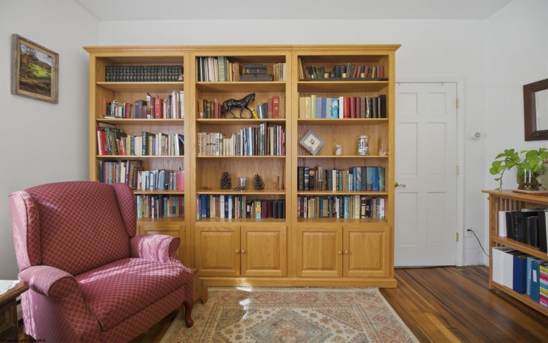 110 Mulberry Avenue, Weston, West Virginia 26452, 3 Bedrooms Bedrooms, 8 Rooms Rooms,2 BathroomsBathrooms,Single Family Detached,For Sale,Mulberry,10163857