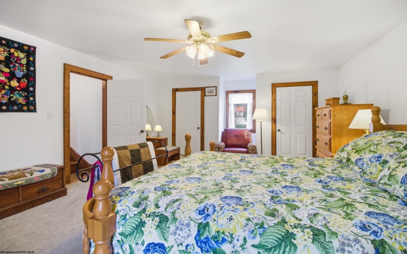 110 Mulberry Avenue, Weston, West Virginia 26452, 3 Bedrooms Bedrooms, 8 Rooms Rooms,2 BathroomsBathrooms,Single Family Detached,For Sale,Mulberry,10163857