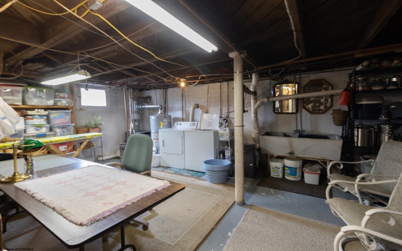 110 Mulberry Avenue, Weston, West Virginia 26452, 3 Bedrooms Bedrooms, 8 Rooms Rooms,2 BathroomsBathrooms,Single Family Detached,For Sale,Mulberry,10163857