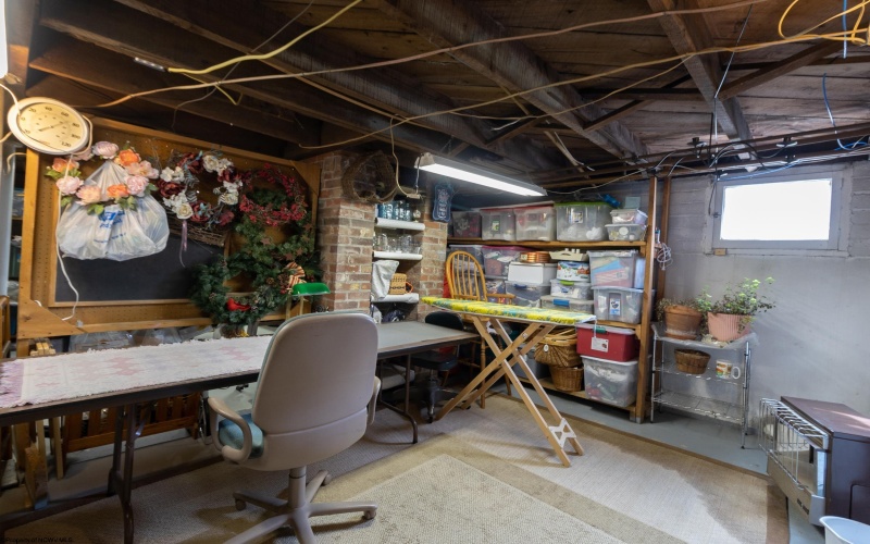 110 Mulberry Avenue, Weston, West Virginia 26452, 3 Bedrooms Bedrooms, 8 Rooms Rooms,2 BathroomsBathrooms,Single Family Detached,For Sale,Mulberry,10163857