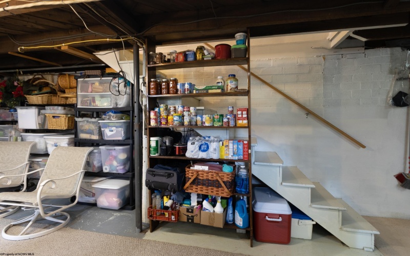 110 Mulberry Avenue, Weston, West Virginia 26452, 3 Bedrooms Bedrooms, 8 Rooms Rooms,2 BathroomsBathrooms,Single Family Detached,For Sale,Mulberry,10163857