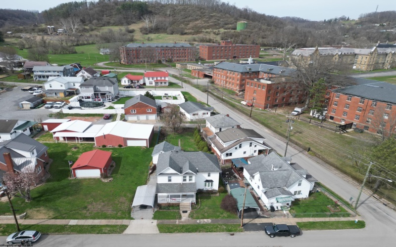 110 Mulberry Avenue, Weston, West Virginia 26452, 3 Bedrooms Bedrooms, 8 Rooms Rooms,2 BathroomsBathrooms,Single Family Detached,For Sale,Mulberry,10163857
