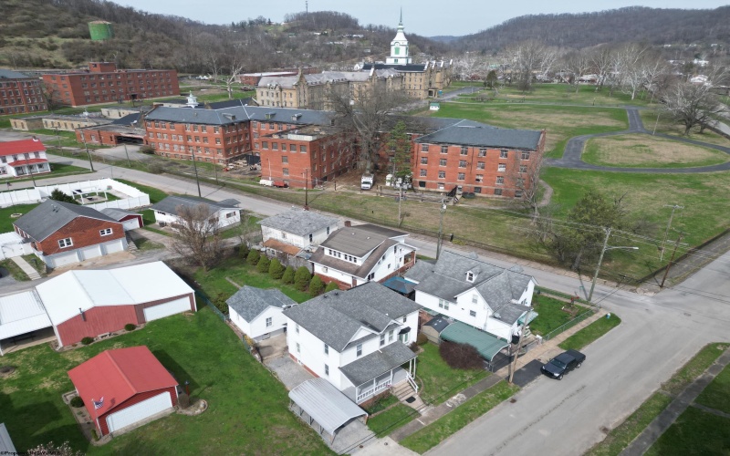 110 Mulberry Avenue, Weston, West Virginia 26452, 3 Bedrooms Bedrooms, 8 Rooms Rooms,2 BathroomsBathrooms,Single Family Detached,For Sale,Mulberry,10163857