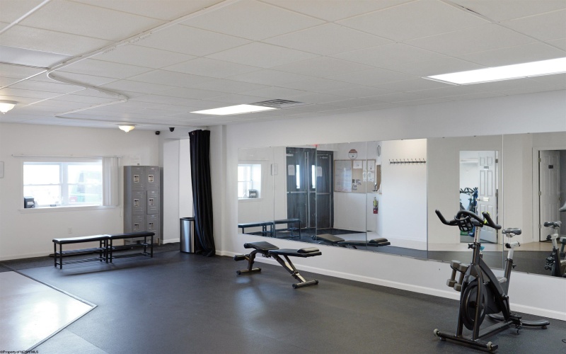 427 Morgantown Street, Kingwood, West Virginia 26537, 1 Bedroom Bedrooms, 3 Rooms Rooms,Single Family Detached,For Sale,Morgantown,10163864