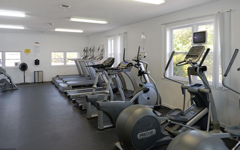 427 Morgantown Street, Kingwood, West Virginia 26537, 1 Bedroom Bedrooms, 3 Rooms Rooms,Single Family Detached,For Sale,Morgantown,10163864