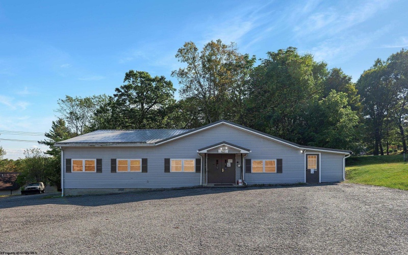 427 Morgantown Street, Kingwood, West Virginia 26537, 1 Bedroom Bedrooms, 3 Rooms Rooms,Single Family Detached,For Sale,Morgantown,10163864