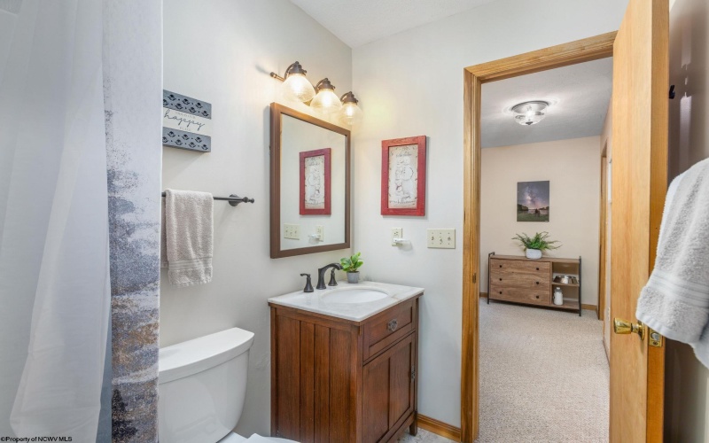 264 Daisy Drive, Terra Alta, West Virginia 26764, 3 Bedrooms Bedrooms, 6 Rooms Rooms,2 BathroomsBathrooms,Single Family Detached,For Sale,Daisy,10163869