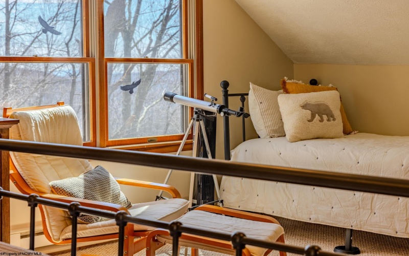 264 Daisy Drive, Terra Alta, West Virginia 26764, 3 Bedrooms Bedrooms, 6 Rooms Rooms,2 BathroomsBathrooms,Single Family Detached,For Sale,Daisy,10163869