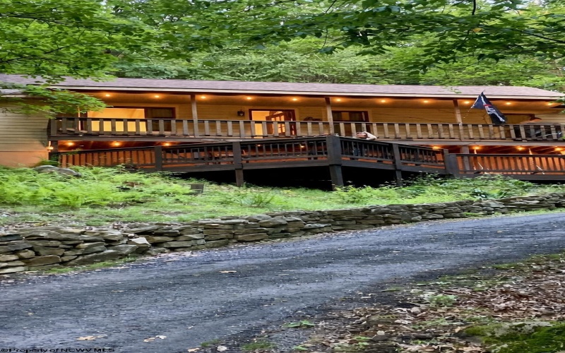 264 Daisy Drive, Terra Alta, West Virginia 26764, 3 Bedrooms Bedrooms, 6 Rooms Rooms,2 BathroomsBathrooms,Single Family Detached,For Sale,Daisy,10163869