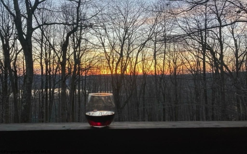 264 Daisy Drive, Terra Alta, West Virginia 26764, 3 Bedrooms Bedrooms, 6 Rooms Rooms,2 BathroomsBathrooms,Single Family Detached,For Sale,Daisy,10163869