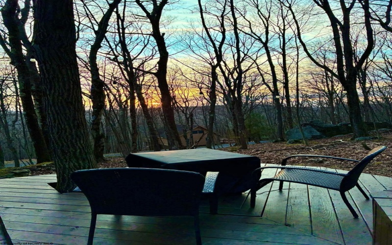 264 Daisy Drive, Terra Alta, West Virginia 26764, 3 Bedrooms Bedrooms, 6 Rooms Rooms,2 BathroomsBathrooms,Single Family Detached,For Sale,Daisy,10163869