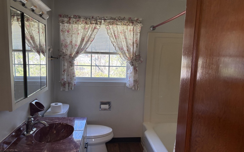 1219 Katherine Street, Fairmont, West Virginia 26554, 2 Bedrooms Bedrooms, 4 Rooms Rooms,1 BathroomBathrooms,Single Family Detached,For Sale,Katherine,10163868