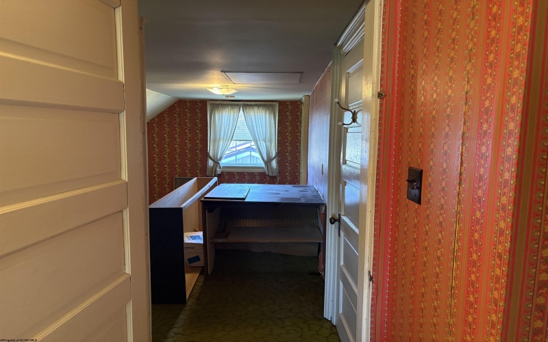 1219 Katherine Street, Fairmont, West Virginia 26554, 2 Bedrooms Bedrooms, 4 Rooms Rooms,1 BathroomBathrooms,Single Family Detached,For Sale,Katherine,10163868