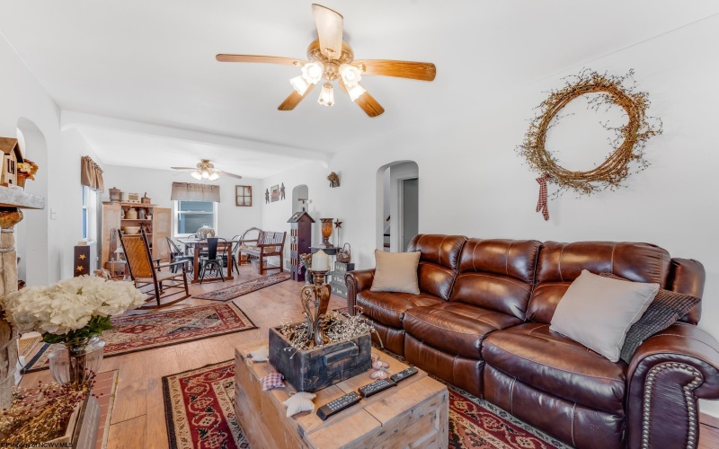 1130 Bell Run Road, Fairmont, West Virginia 26554, 3 Bedrooms Bedrooms, 5 Rooms Rooms,2 BathroomsBathrooms,Single Family Detached,For Sale,Bell Run,10163878