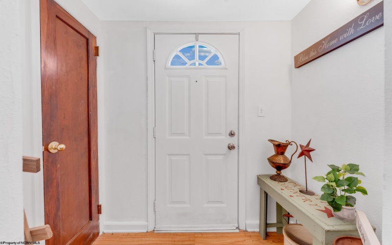 1130 Bell Run Road, Fairmont, West Virginia 26554, 3 Bedrooms Bedrooms, 5 Rooms Rooms,2 BathroomsBathrooms,Single Family Detached,For Sale,Bell Run,10163878