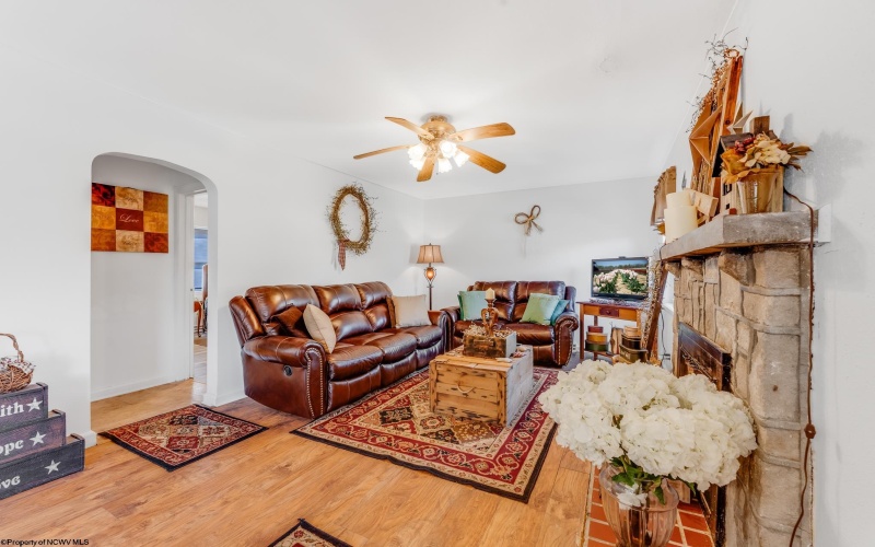 1130 Bell Run Road, Fairmont, West Virginia 26554, 3 Bedrooms Bedrooms, 5 Rooms Rooms,2 BathroomsBathrooms,Single Family Detached,For Sale,Bell Run,10163878