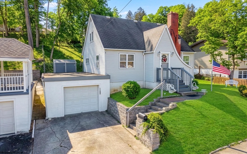 1130 Bell Run Road, Fairmont, West Virginia 26554, 3 Bedrooms Bedrooms, 5 Rooms Rooms,2 BathroomsBathrooms,Single Family Detached,For Sale,Bell Run,10163878