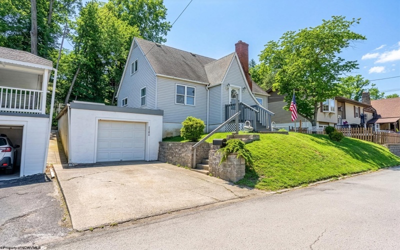 1130 Bell Run Road, Fairmont, West Virginia 26554, 3 Bedrooms Bedrooms, 5 Rooms Rooms,2 BathroomsBathrooms,Single Family Detached,For Sale,Bell Run,10163878