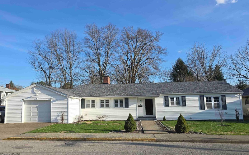 16 Boggess Street, Buckhannon, West Virginia 26201, 3 Bedrooms Bedrooms, 6 Rooms Rooms,1 BathroomBathrooms,Single Family Detached,For Sale,Boggess,10163876 16 Boggess Street, Buckhannon, West Virginia 26201, 3 Bedrooms Bedrooms, 6 Rooms Rooms,1 BathroomBathrooms,Single Family Detached,For Sale,Boggess,10163876