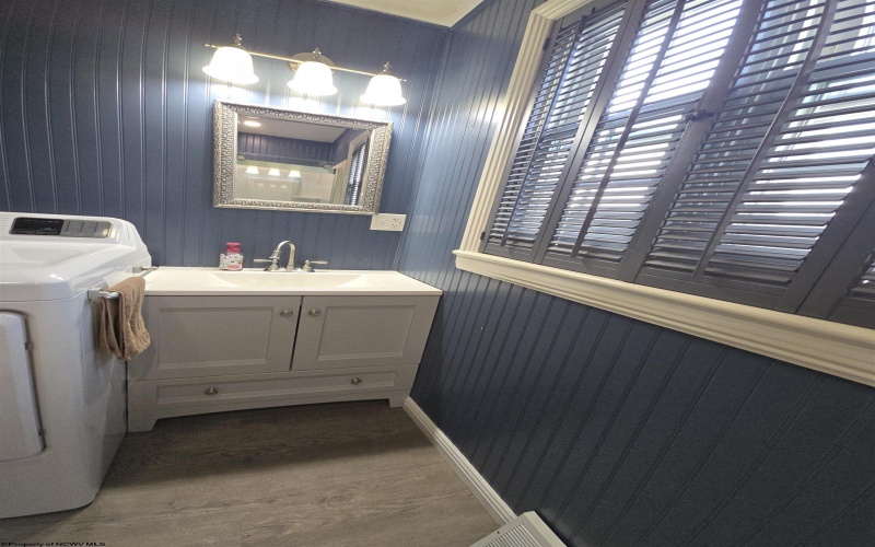 16 Boggess Street, Buckhannon, West Virginia 26201, 3 Bedrooms Bedrooms, 6 Rooms Rooms,1 BathroomBathrooms,Single Family Detached,For Sale,Boggess,10163876 16 Boggess Street, Buckhannon, West Virginia 26201, 3 Bedrooms Bedrooms, 6 Rooms Rooms,1 BathroomBathrooms,Single Family Detached,For Sale,Boggess,10163876