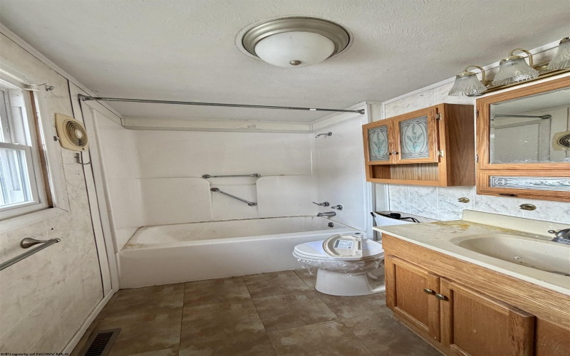 121 Valley Street, Salem, West Virginia 26426, 3 Bedrooms Bedrooms, 7 Rooms Rooms,1 BathroomBathrooms,Single Family Detached,For Sale,Valley,10163877 121 Valley Street, Salem, West Virginia 26426, 3 Bedrooms Bedrooms, 7 Rooms Rooms,1 BathroomBathrooms,Single Family Detached,For Sale,Valley,10163877