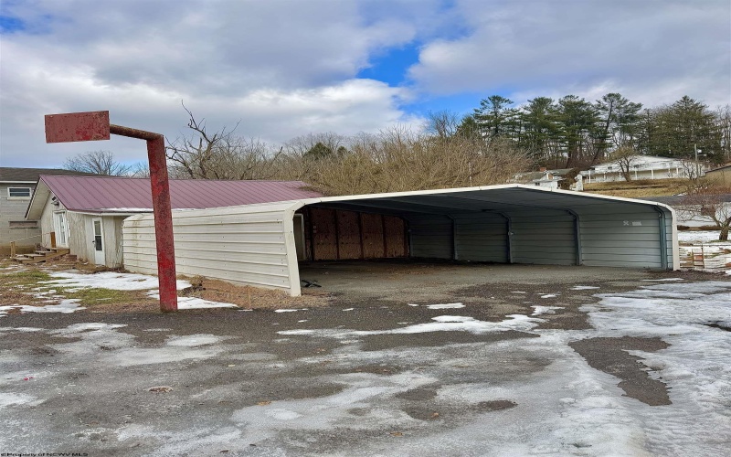 121 Valley Street, Salem, West Virginia 26426, 3 Bedrooms Bedrooms, 7 Rooms Rooms,1 BathroomBathrooms,Single Family Detached,For Sale,Valley,10163877 121 Valley Street, Salem, West Virginia 26426, 3 Bedrooms Bedrooms, 7 Rooms Rooms,1 BathroomBathrooms,Single Family Detached,For Sale,Valley,10163877