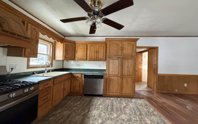 121 Valley Street, Salem, West Virginia 26426, 3 Bedrooms Bedrooms, 7 Rooms Rooms,1 BathroomBathrooms,Single Family Detached,For Sale,Valley,10163877 121 Valley Street, Salem, West Virginia 26426, 3 Bedrooms Bedrooms, 7 Rooms Rooms,1 BathroomBathrooms,Single Family Detached,For Sale,Valley,10163877