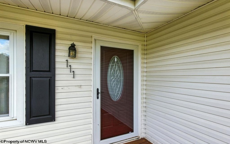 111 Circle Drive, Bridgeport, West Virginia 26330, 3 Bedrooms Bedrooms, 6 Rooms Rooms,2 BathroomsBathrooms,Single Family Detached,For Sale,Circle,10161217